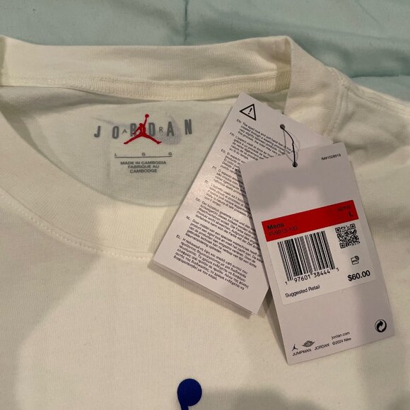 NWT Nike Awake Air Jordan White T-shirt Large or XL New $60 Deal Athletic - Picture 3 of 15